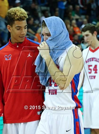 Thumbnail 3 in Desert Vista vs. Mountain View (AIA Division 1 Semifinal) photogallery.