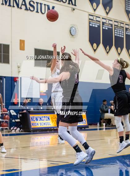 Thumbnail 1 in Farmington @ Newington photogallery.
