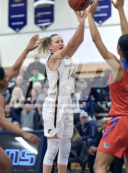 Thumbnail 1 in Folsom vs. Oak Ridge (Trojan Toss Up) photogallery.