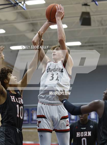 Thumbnail 2 in Horn vs. Lake Travis (In-N-Out Tournament) photogallery.