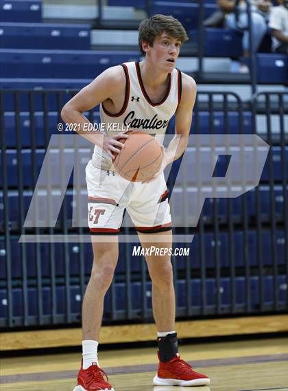 Thumbnail 2 in Horn vs. Lake Travis (In-N-Out Tournament) photogallery.