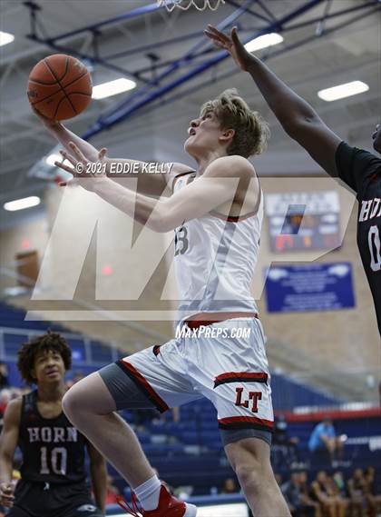 Thumbnail 3 in Horn vs. Lake Travis (In-N-Out Tournament) photogallery.