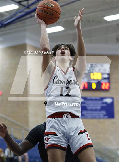 Thumbnail 2 in Horn vs. Lake Travis (In-N-Out Tournament) photogallery.