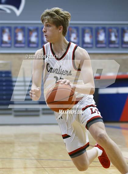 Thumbnail 2 in Horn vs. Lake Travis (In-N-Out Tournament) photogallery.