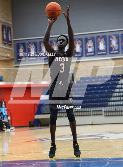 Thumbnail 3 in Horn vs. Lake Travis (In-N-Out Tournament) photogallery.