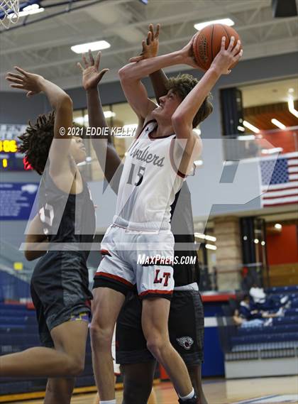 Thumbnail 1 in Horn vs. Lake Travis (In-N-Out Tournament) photogallery.