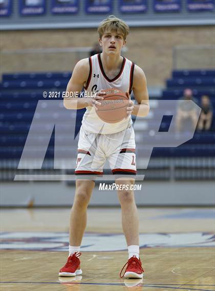 Thumbnail 3 in Horn vs. Lake Travis (In-N-Out Tournament) photogallery.