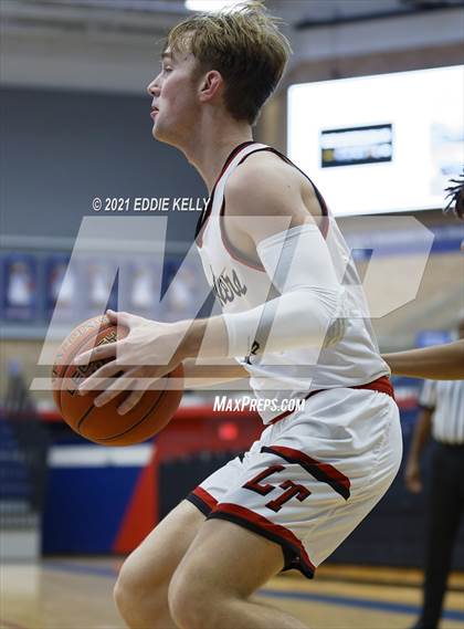 Thumbnail 1 in Horn vs. Lake Travis (In-N-Out Tournament) photogallery.