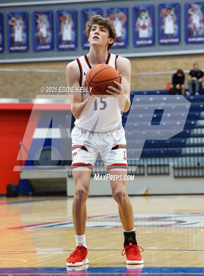 Thumbnail 2 in Horn vs. Lake Travis (In-N-Out Tournament) photogallery.