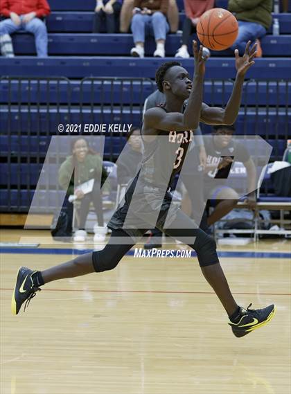Thumbnail 3 in Horn vs. Lake Travis (In-N-Out Tournament) photogallery.