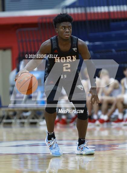Thumbnail 2 in Horn vs. Lake Travis (In-N-Out Tournament) photogallery.