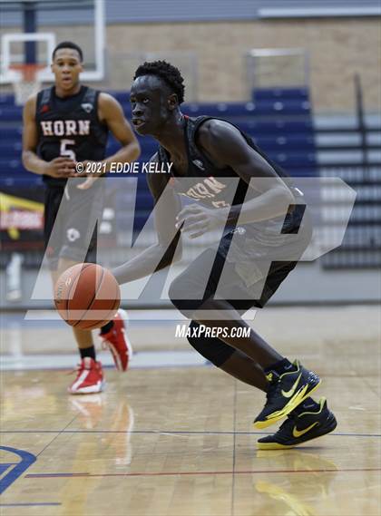 Thumbnail 3 in Horn vs. Lake Travis (In-N-Out Tournament) photogallery.