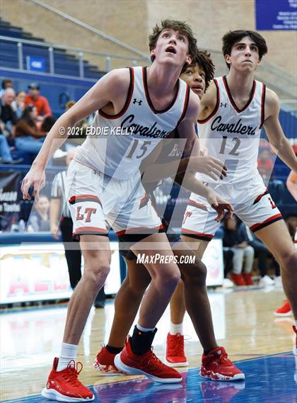 Thumbnail 3 in Horn vs. Lake Travis (In-N-Out Tournament) photogallery.