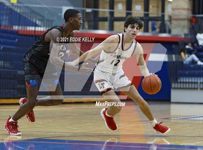 Thumbnail 2 in Horn vs. Lake Travis (In-N-Out Tournament) photogallery.