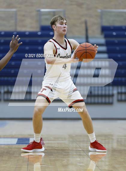 Thumbnail 2 in Horn vs. Lake Travis (In-N-Out Tournament) photogallery.