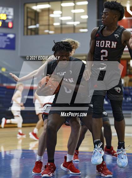 Thumbnail 2 in Horn vs. Lake Travis (In-N-Out Tournament) photogallery.