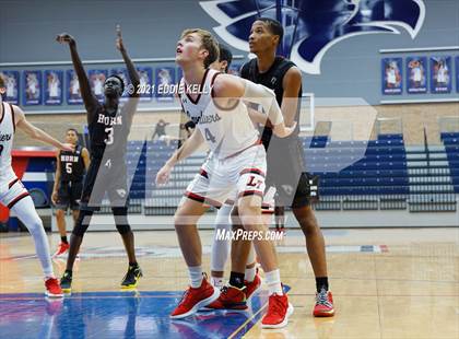 Thumbnail 2 in Horn vs. Lake Travis (In-N-Out Tournament) photogallery.