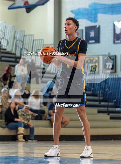 Thumbnail 1 in Clovis vs. Denver South (Tarkanian Classic) photogallery.
