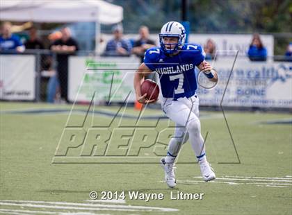Thumbnail 3 in Columbus vs. Highlands photogallery.