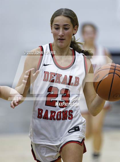 Thumbnail 1 in Garrett @ DeKalb photogallery.