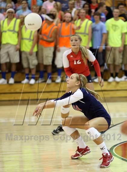 Thumbnail 3 in Cheyenne Mountain @ Chaparral photogallery.