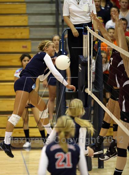 Thumbnail 1 in Cheyenne Mountain @ Chaparral photogallery.