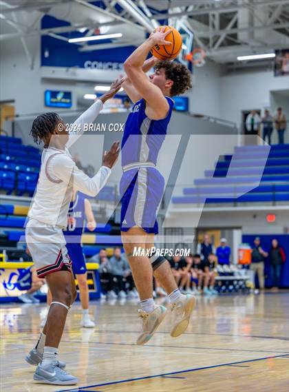 Thumbnail 1 in Carthage vs Earle (Lendel Thomas Classic) photogallery.