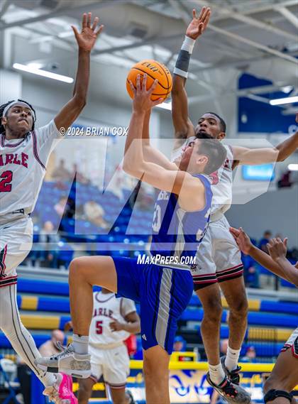 Thumbnail 1 in Carthage vs Earle (Lendel Thomas Classic) photogallery.