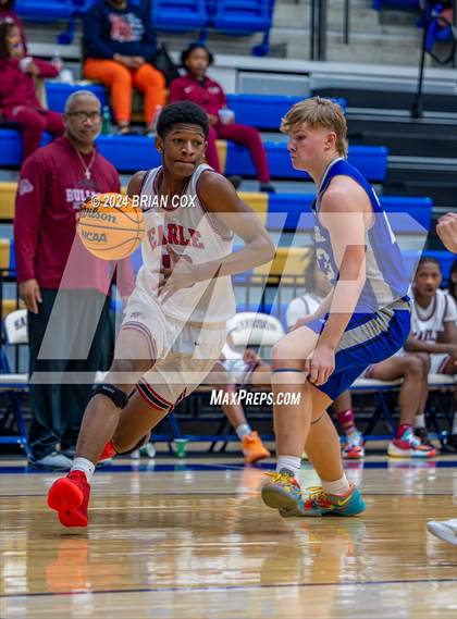 Thumbnail 1 in Carthage vs Earle (Lendel Thomas Classic) photogallery.