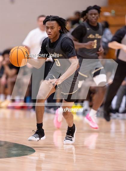 Thumbnail 1 in Greenforest vs Mountain View (Grayson New Year's Classic) photogallery.