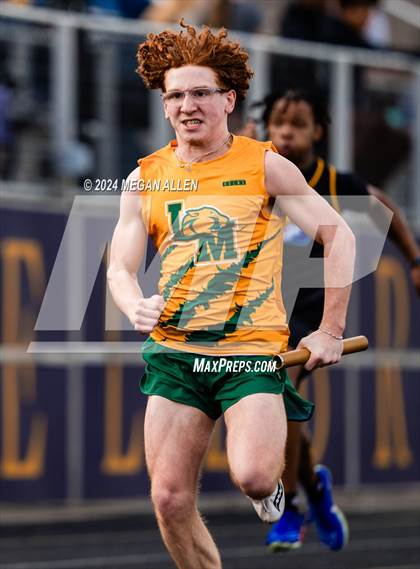 Thumbnail 2 in Bellbrook Invitational photogallery.