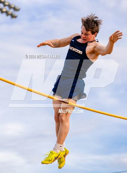 Thumbnail 1 in Bellbrook Invitational photogallery.