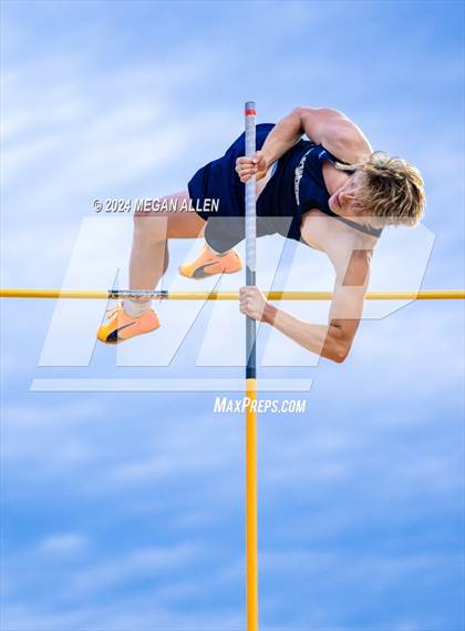 Thumbnail 3 in Bellbrook Invitational photogallery.