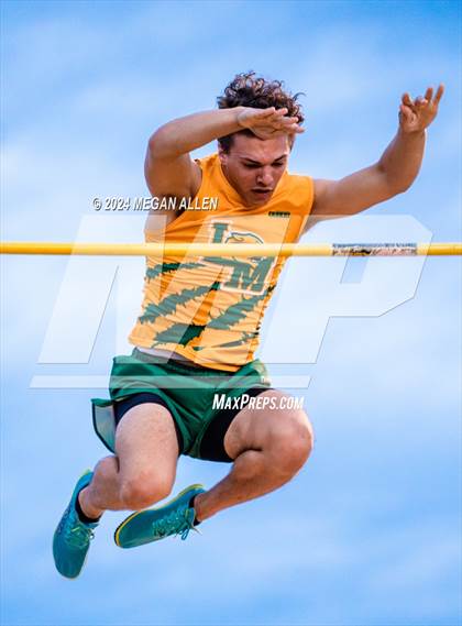 Thumbnail 3 in Bellbrook Invitational photogallery.