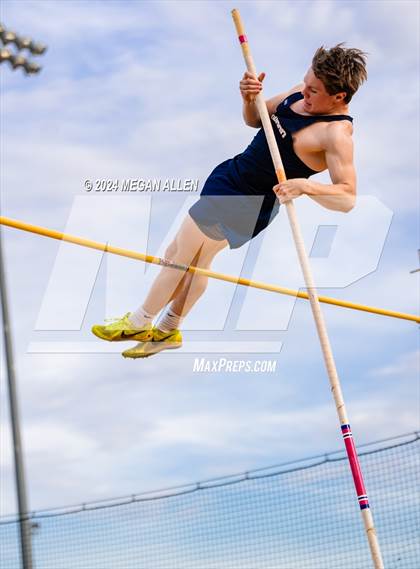 Thumbnail 3 in Bellbrook Invitational photogallery.