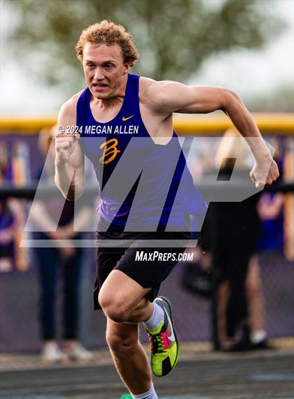 Thumbnail 2 in Bellbrook Invitational photogallery.