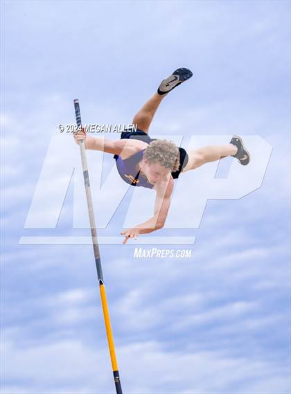 Thumbnail 3 in Bellbrook Invitational photogallery.