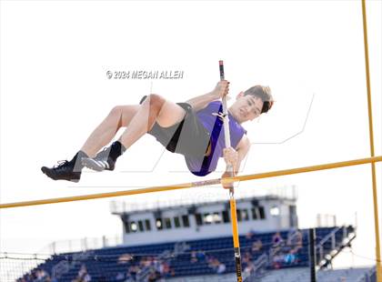 Thumbnail 3 in Bellbrook Invitational photogallery.