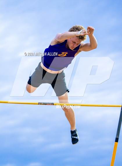 Thumbnail 2 in Bellbrook Invitational photogallery.