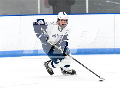 Thumbnail 1 in Hotchkiss School vs. Salisbury School (Flood-Marr Tournament) photogallery.