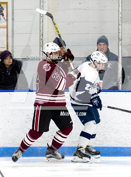 Thumbnail 3 in Hotchkiss School vs. Salisbury School (Flood-Marr Tournament) photogallery.
