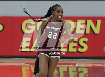 Thumbnail 2 in Harvest Prep vs. Worthington Christian (OHSAA D3 District Final) photogallery.
