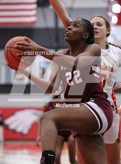 Thumbnail 2 in Harvest Prep vs. Worthington Christian (OHSAA D3 District Final) photogallery.