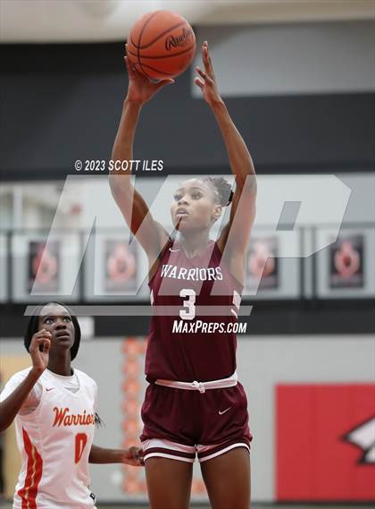 Thumbnail 3 in Harvest Prep vs. Worthington Christian (OHSAA D3 District Final) photogallery.