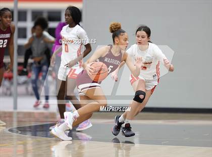 Thumbnail 2 in Harvest Prep vs. Worthington Christian (OHSAA D3 District Final) photogallery.
