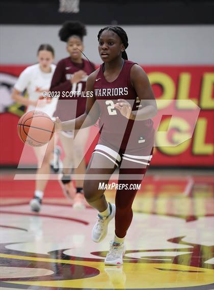 Thumbnail 2 in Harvest Prep vs. Worthington Christian (OHSAA D3 District Final) photogallery.