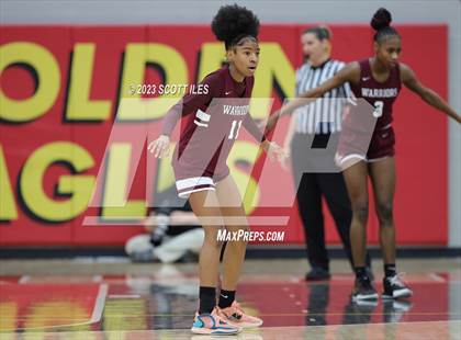 Thumbnail 2 in Harvest Prep vs. Worthington Christian (OHSAA D3 District Final) photogallery.