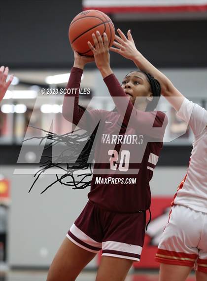 Thumbnail 3 in Harvest Prep vs. Worthington Christian (OHSAA D3 District Final) photogallery.