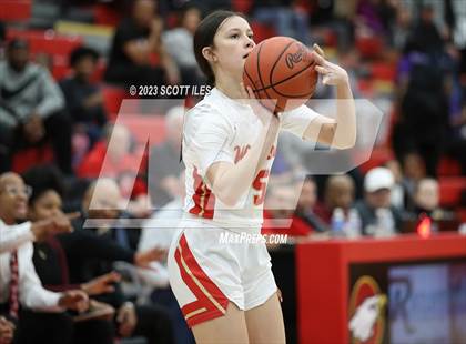 Thumbnail 3 in Harvest Prep vs. Worthington Christian (OHSAA D3 District Final) photogallery.