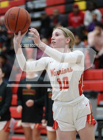 Thumbnail 3 in Harvest Prep vs. Worthington Christian (OHSAA D3 District Final) photogallery.
